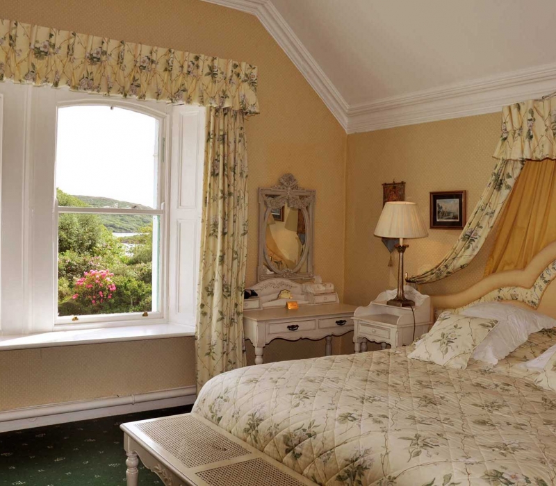 Historic Country House Hotel Accommodation Connemara : Sea Views Historic Country House Hotel Accommodation Connemara : Sea Views