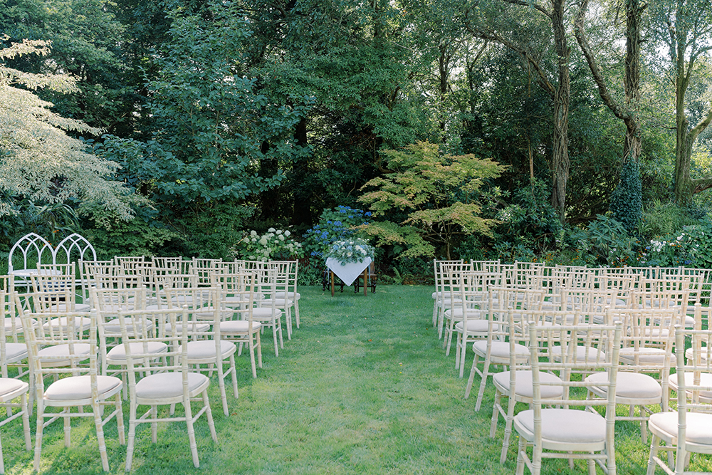 Wedding ceremony seating